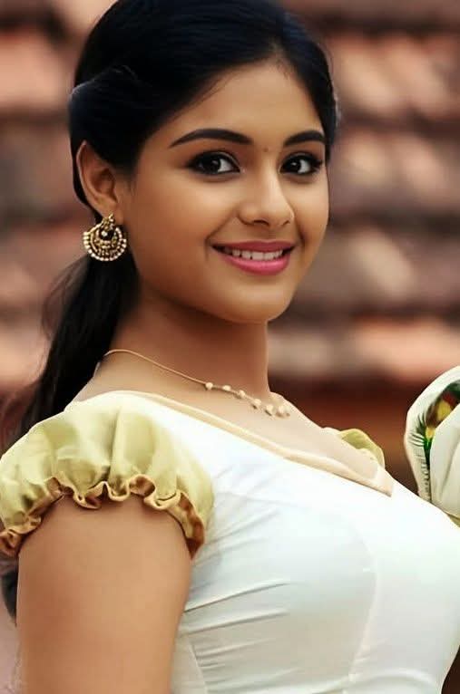 Gayu@rosapoo tweet media