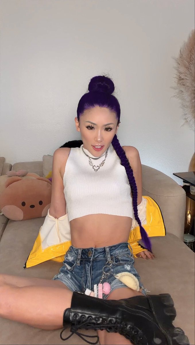 MARYxLEEEE tweet media