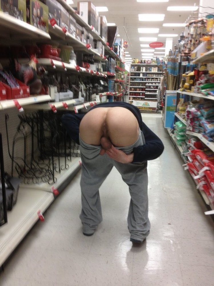itsjerkintiiime's tweet photo. Bro keeps flashing his ass at me because he thinks it’s funny, whole time I’m rock hard in my pants rn

Holy shit his ass looks so fucking delicious. Smooth cheeks with a pink hairy pighole 😵‍💫😵‍💫🤤🤤 https://t.co/IobvbpnRI8