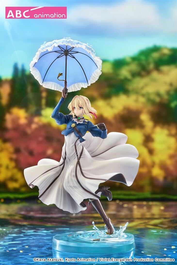 ShopCrunchyroll's tweet image. It's a good day, because our Crunchyroll Exclusive Violet Evergarden 1/7 Scale figure is now in stock and ready to look stunning in your collection! ☂️💙

GET: got.cr/violetevergard…