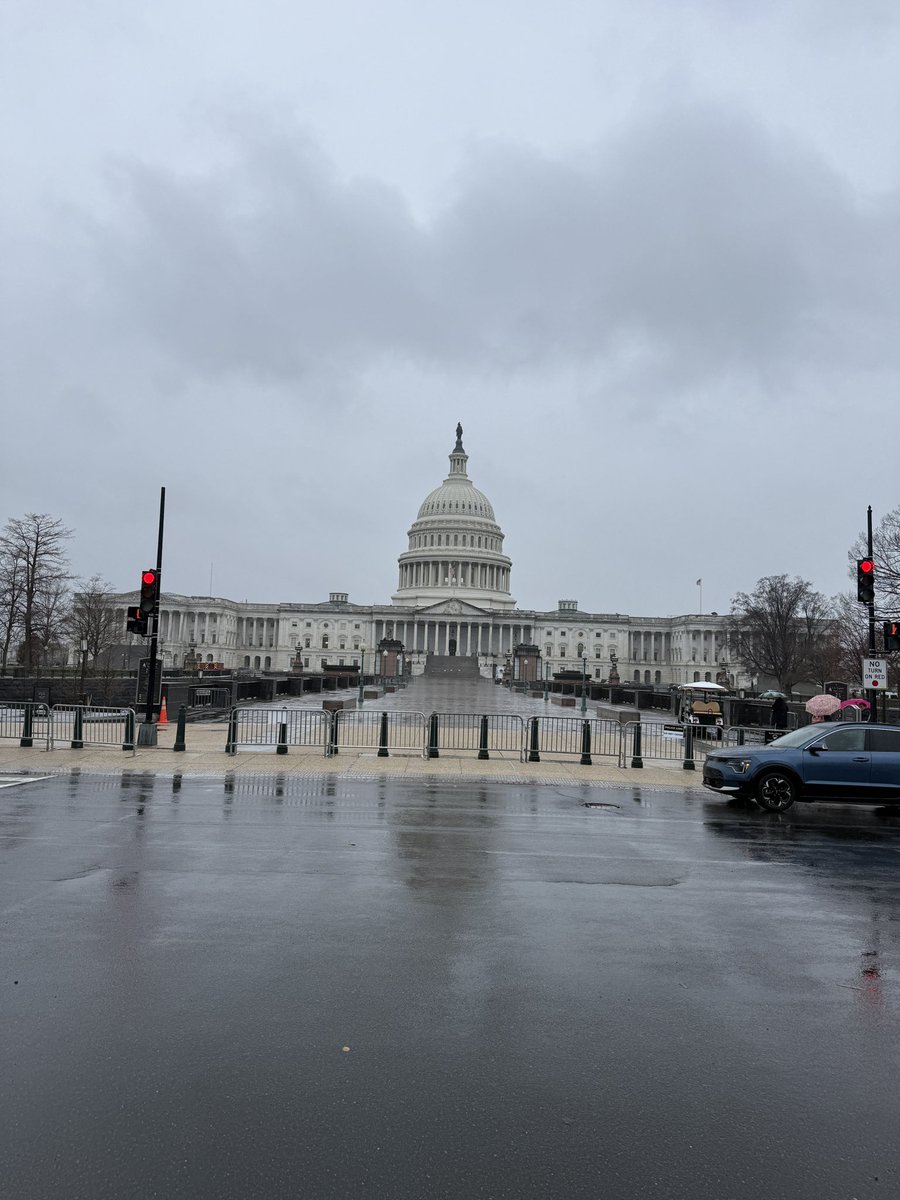 Kooky Canuck tweet media