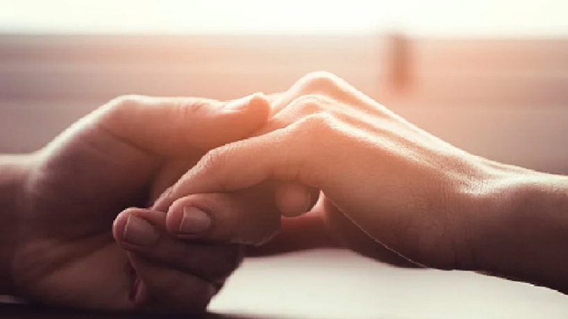 ﷲ ގަންދީ ދޮގުހުވާކުރާނީ ﷲ އަށް ބިރުވެތިނުވާ މީހުން! އެފަދަ ބައިވެރިއަކާއެކު ދިރިއުޅެގެން ލިބޭނީ ހިރްދަތިކަން!
miadhu.mv/articles/43062…