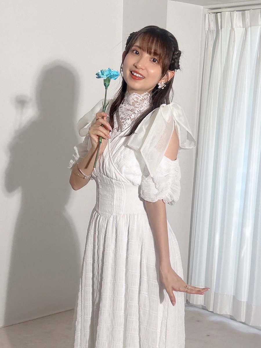 rumirumi_81pro's tweet photo. 本日12時〜、『大久保瑠美カレンダー2026.4～2027.3』【https://t.co/d4ZXwA0Smz S席会員先行】申し込み受付開始です🗓️🩷
https://t.co/EAn2LLYULp

イベント無しでカレンダー単体購入の方も、今日から受付できます！

4/12(日)にはイベントも開催決定✨
S席様以外でイベントの申し込みをしてくださる方は、3/27(金)〜の受付になります！
イベントご来場者様には、宛名入り直筆サイン入りカレンダーも…？✍🏻
是非よろしくお願いします🙇🏻‍♀️
写真は撮影時のオフショット📸#瑠美まる