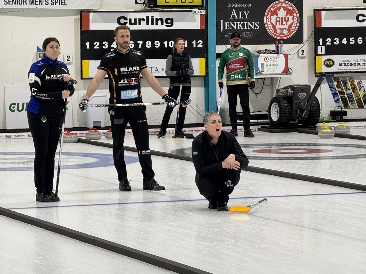 CURLSASK tweet media