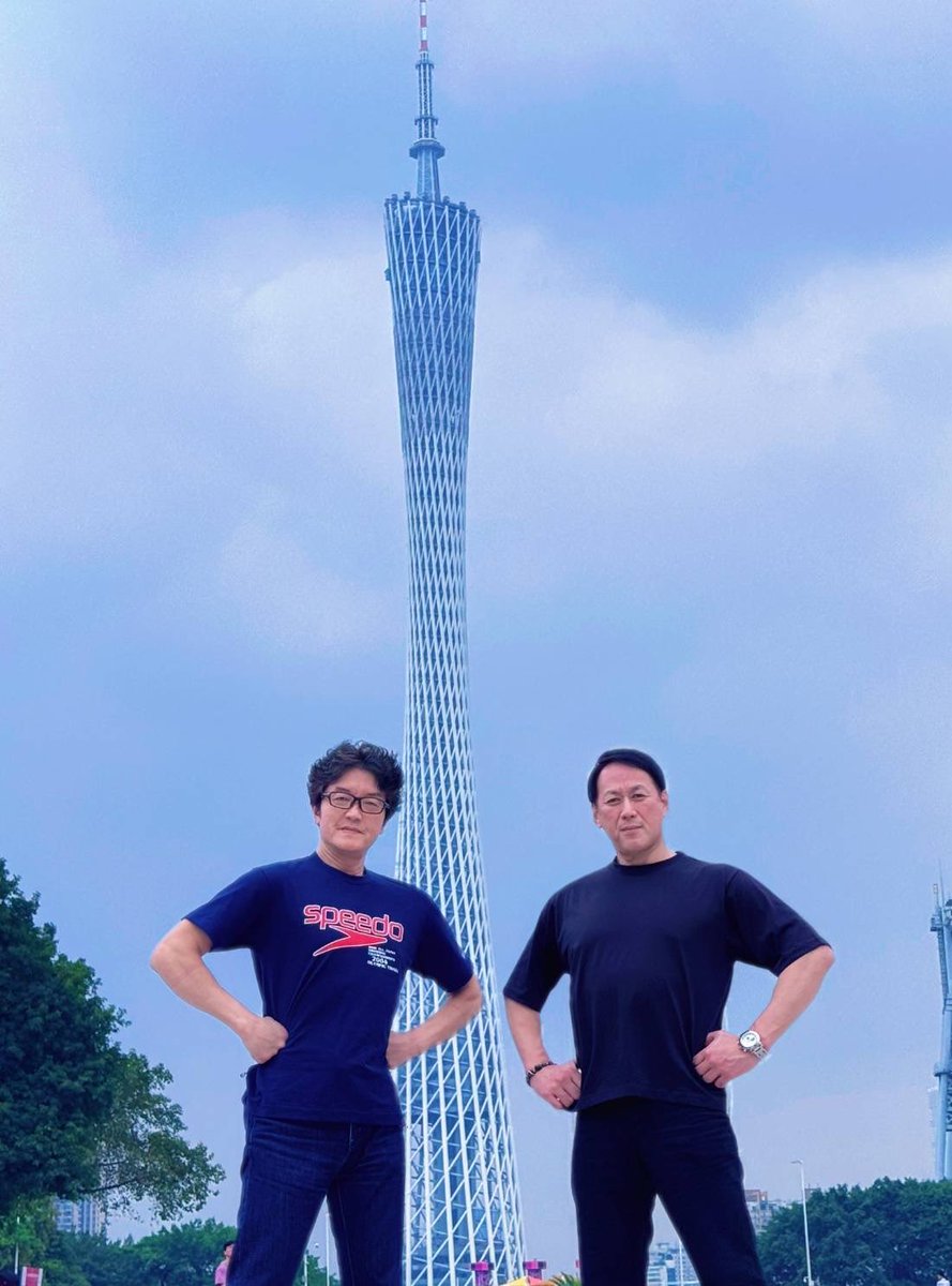 kojinakamura922's tweet photo. 権藤俊輔　＝　小蛮腰
中村浩二　＝　? ? 笑 https://t.co/gPccjDwGZg