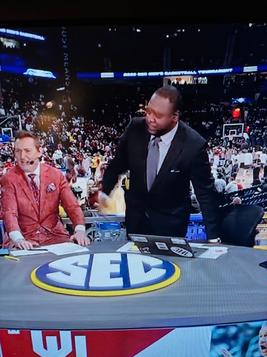 Rob Lewis tweet media