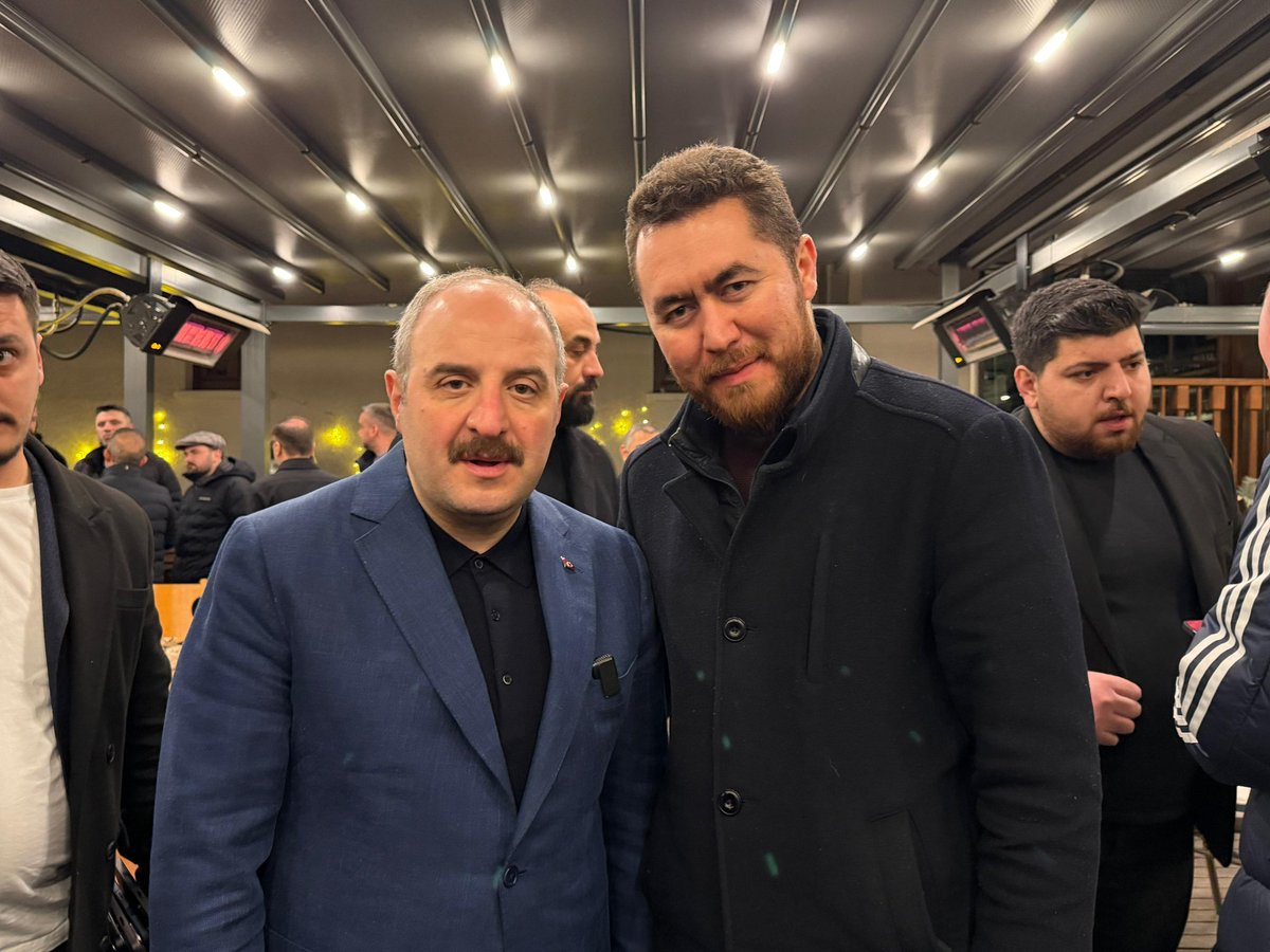 Sayın Bakanımız <a href="/varank/">Mustafa Varank</a> öncülüğünde gerçekleştirilen geleneksel sahur buluşmasında bir araya gelmekten büyük memnuniyet duyduk. Birlik ve beraberliğimizi pekiştiren bu anlamlı buluşma için Sayın Bakanımıza teşekkür ediyoruz.