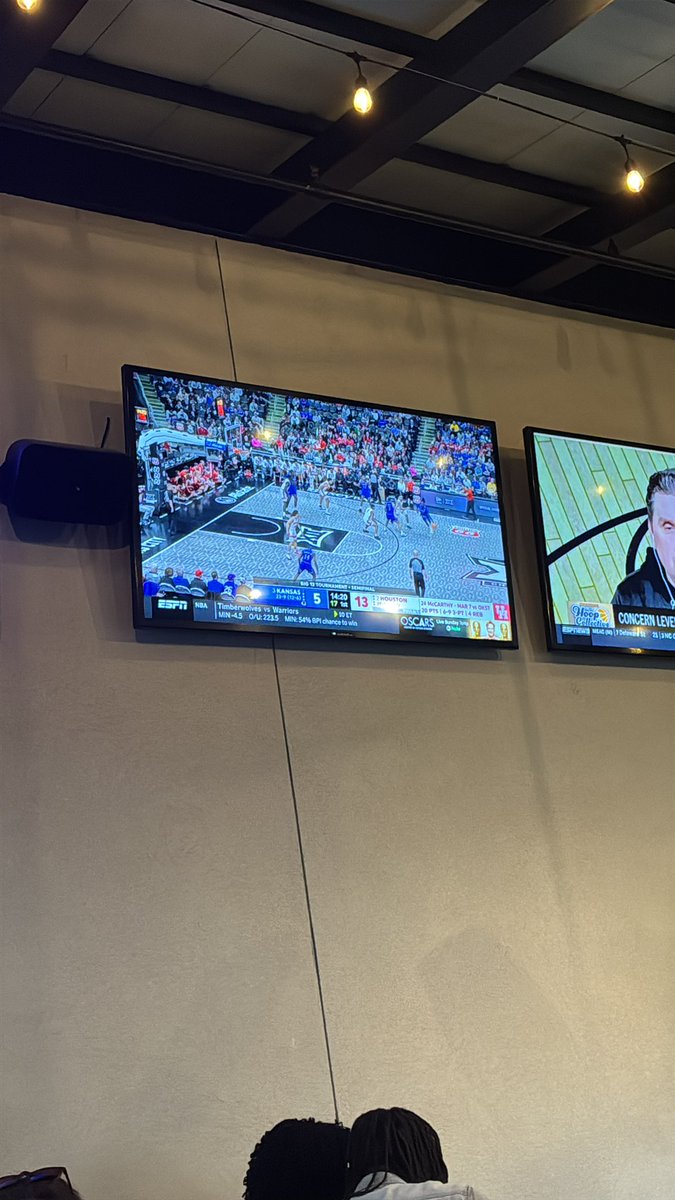 Kenneth Roberts tweet media