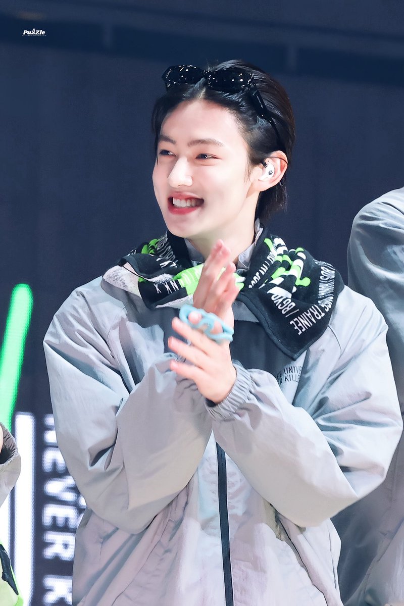 PuzZle_SH0113's tweet photo. 260313
😬
#CORTIS  #코르티스
 #SEONGHYEON #성현 https://t.co/dWPpEaTH7A