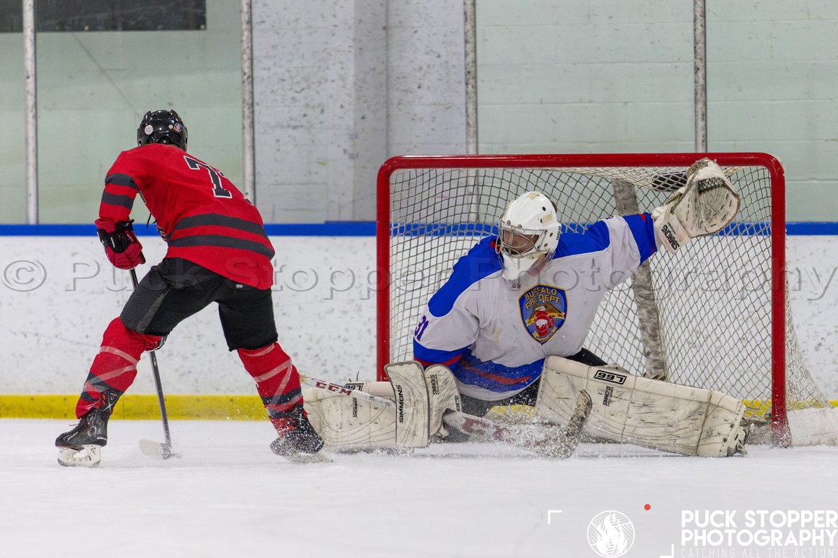 Puck Stopper Photography tweet media