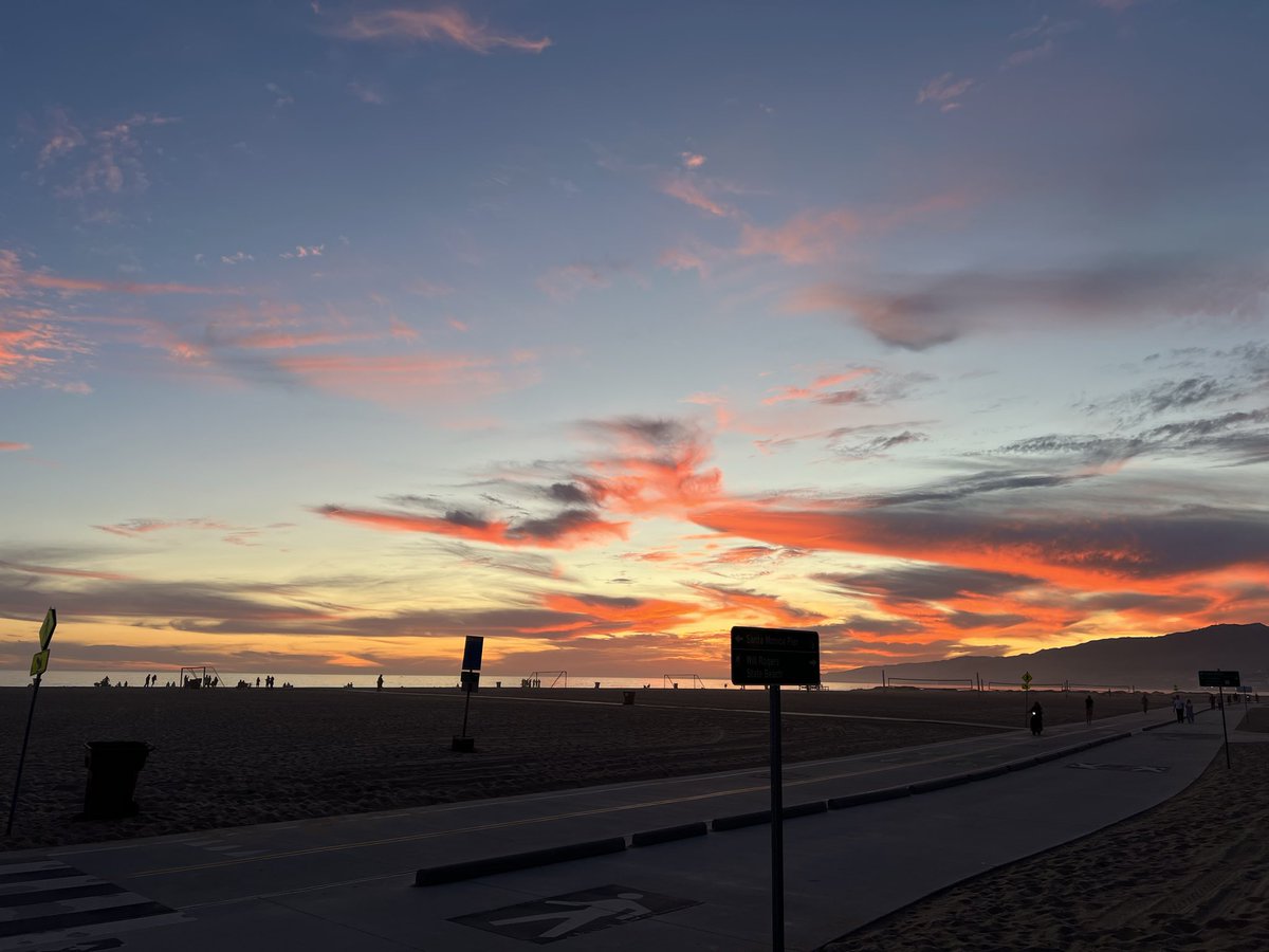 Editor Sean tweet media