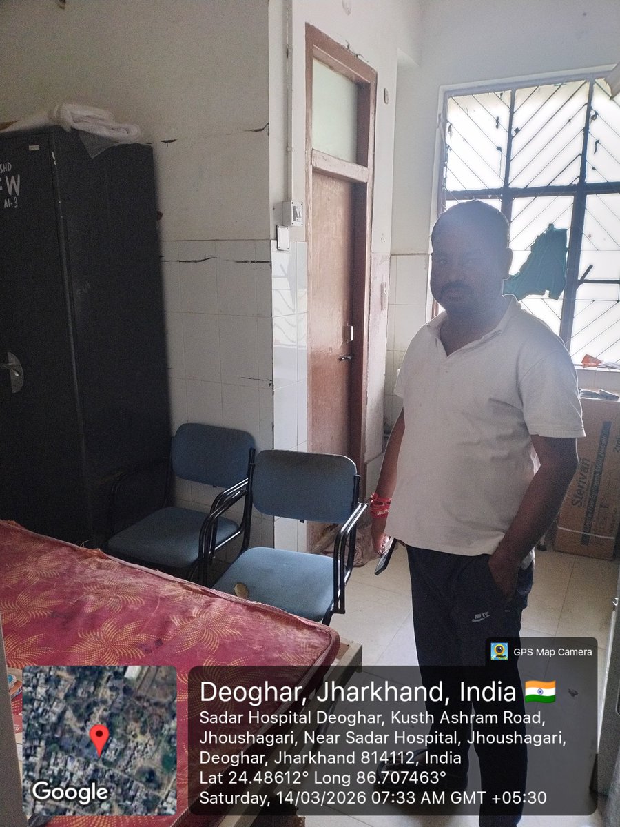 RaviKumarRaut15's tweet photo. देवघर सदर अस्पताल के औचक निरीक्षण प्रातः 7.33 बजे ,महिला वार्ड में नर्स अपने ड्यूटी से अनुपस्थित थी , दर्जनों महिलाएं वार्ड में भर्ती हैं, आपातकालीन स्थिति में इन्हें कोई देखने वाला कोई नर्सिंग कर्मी नहीं हैं।
@DCDeoghar इस गंभीर विषय पर संज्ञान लें। https://t.co/7DaPqP31bC