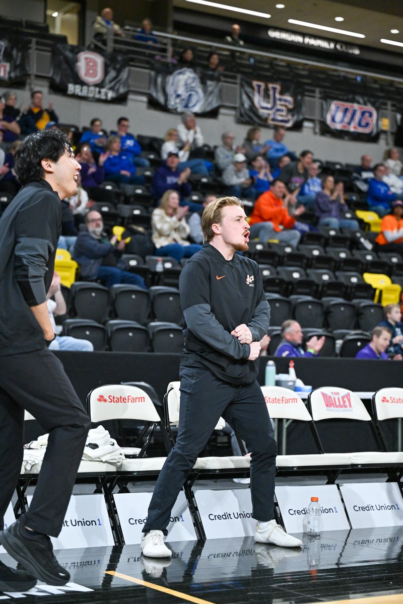 Evansville Women's Basketball tweet media