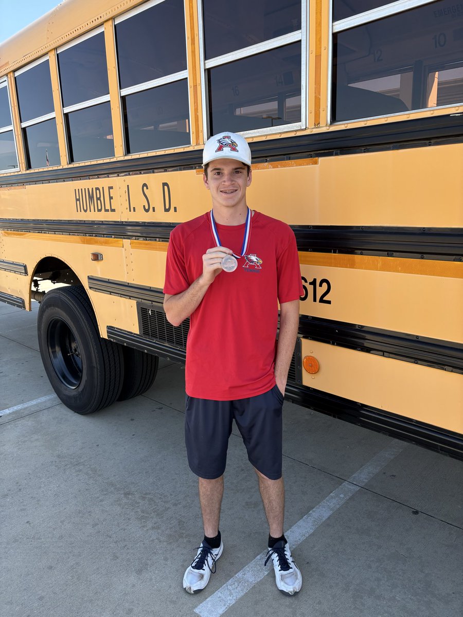 AHSTENNIS16's tweet photo. Congratulations Logan winning 3rd place BBS in the Splendora varsity tournament. https://t.co/DlB9ODwLzI