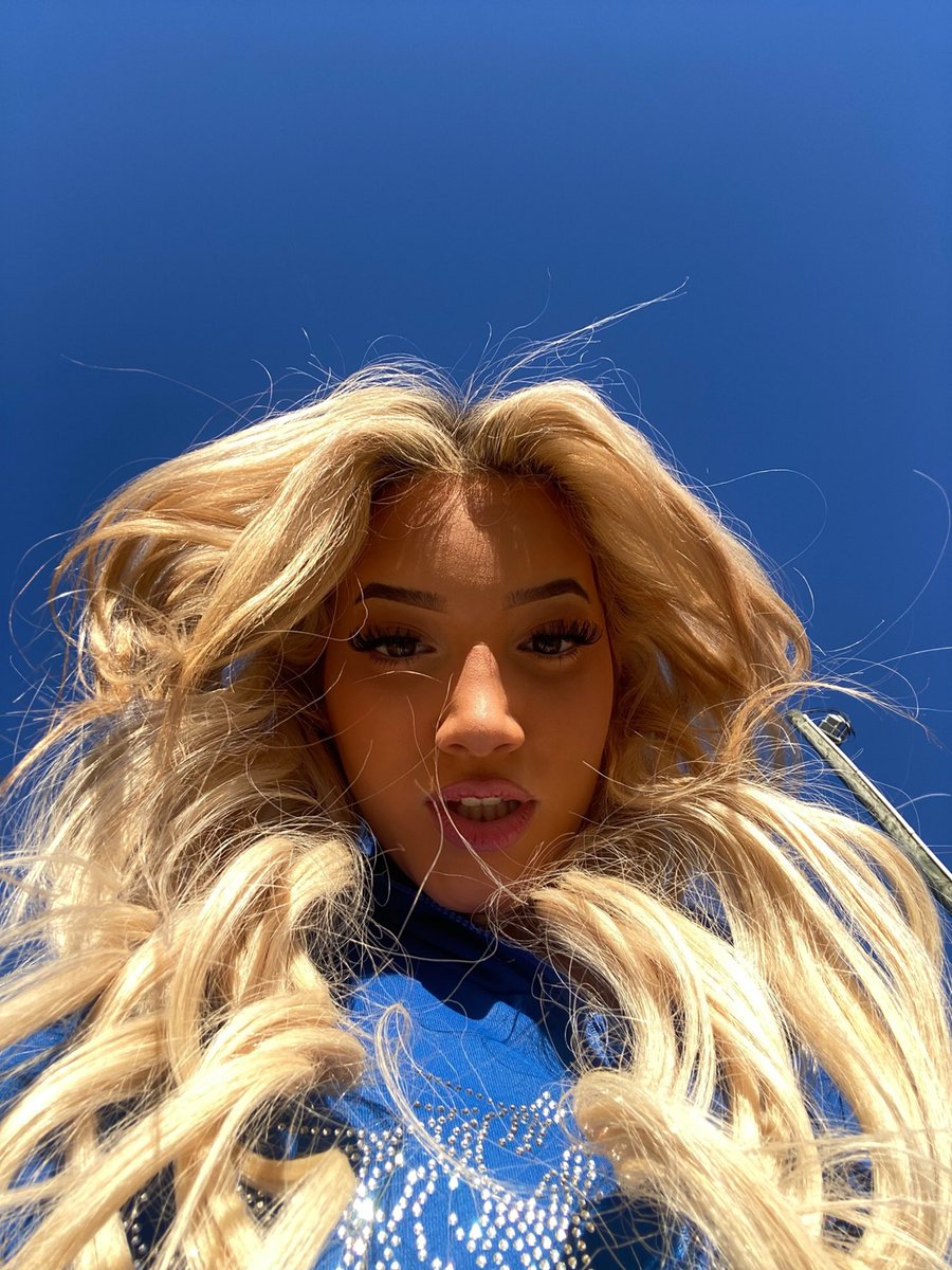 Zayda Steel tweet media