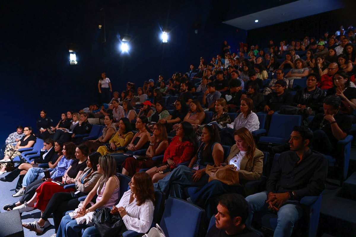 María Gómez Rueda tweet media