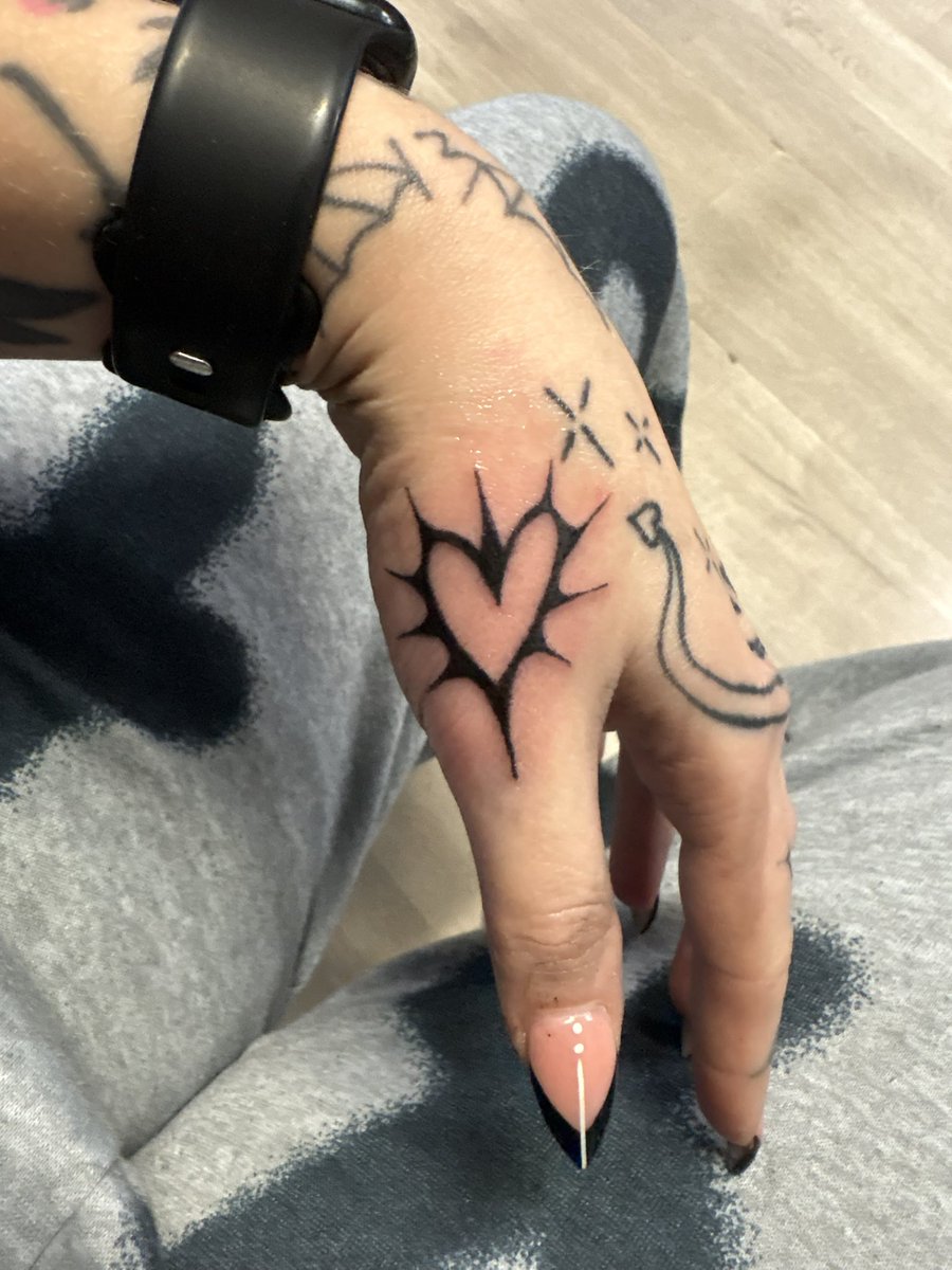 Punk Pup🐾 tweet media