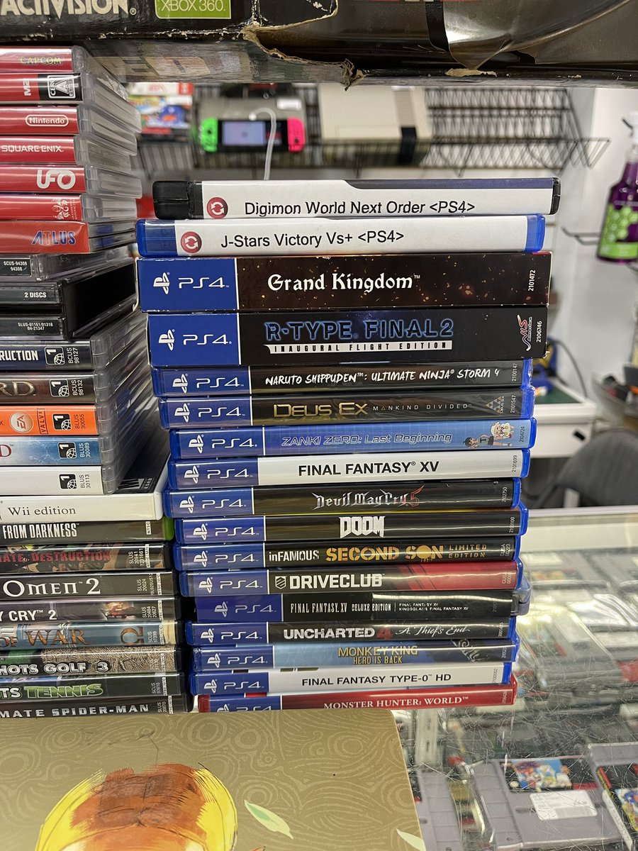 ArcadeBrooklyn's tweet image. Small lot traded-in. #nintendoswitch #ps4 #ps3 #videogames and more….