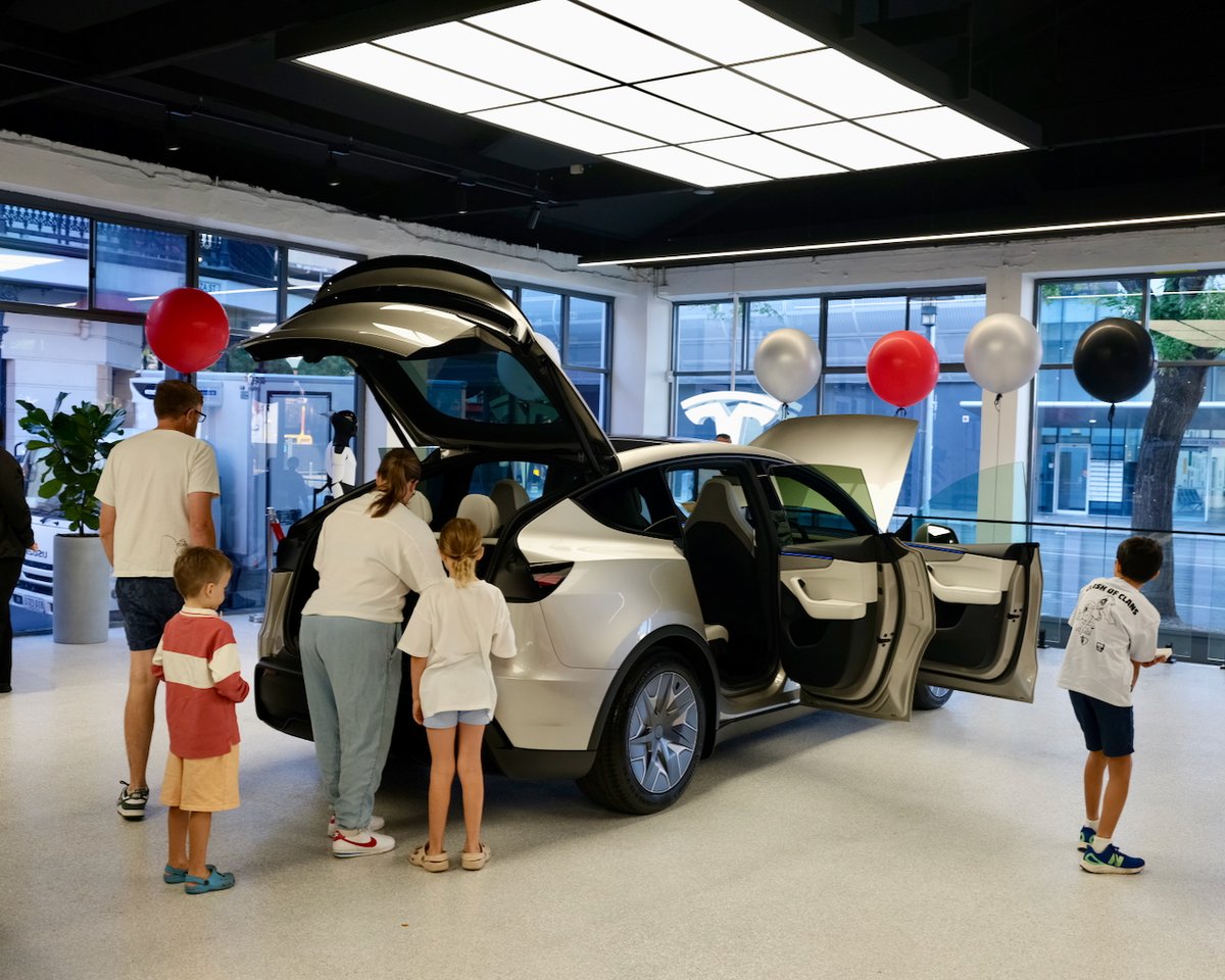 Tesla Australia & New Zealand tweet media