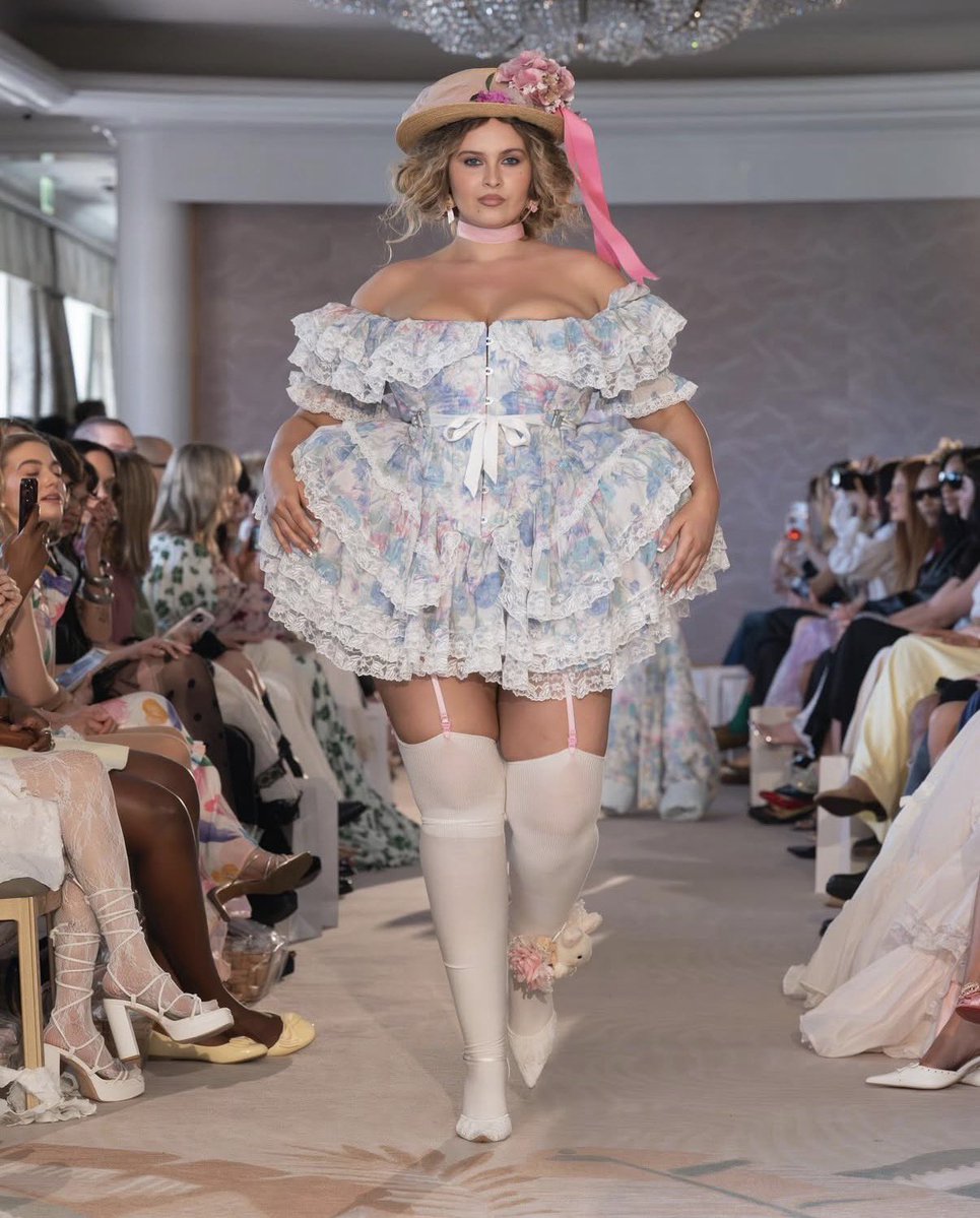 erin ♡ tweet media