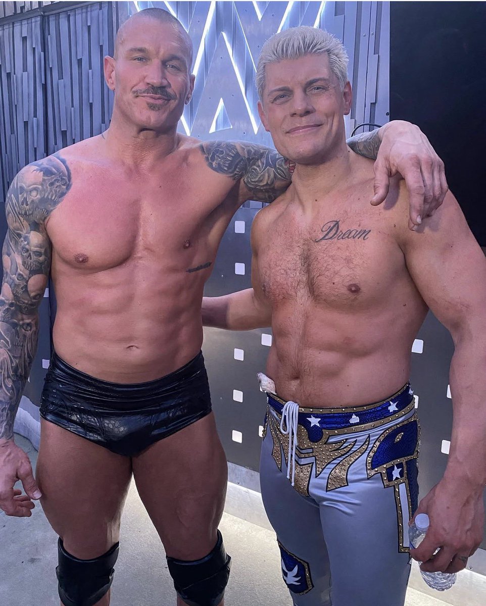 #SmackDown https://t.co/ELYHrEFoEV