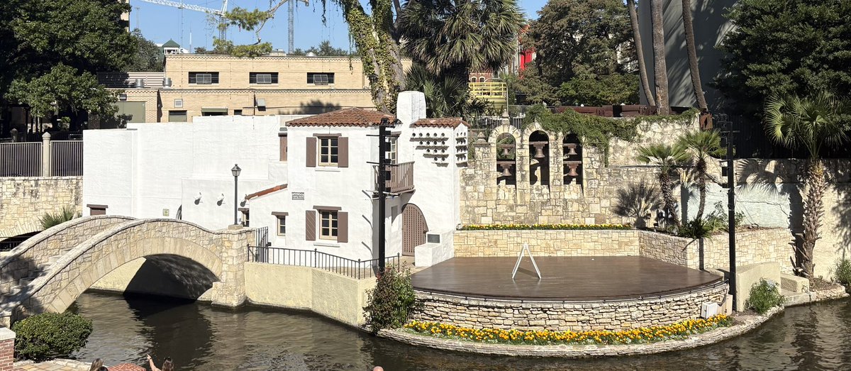 MythoSolaria🏜️ tweet media