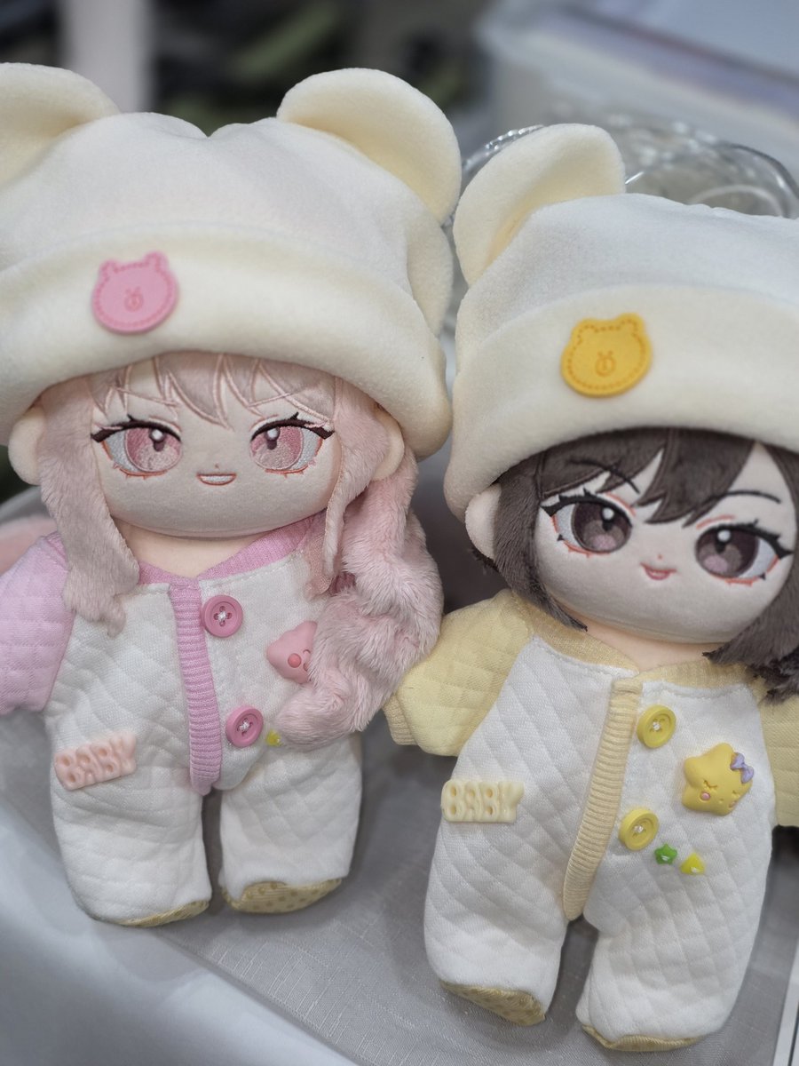 부스 오픈했습니다!
오늘은 에나도 함께 알바중이에요💕