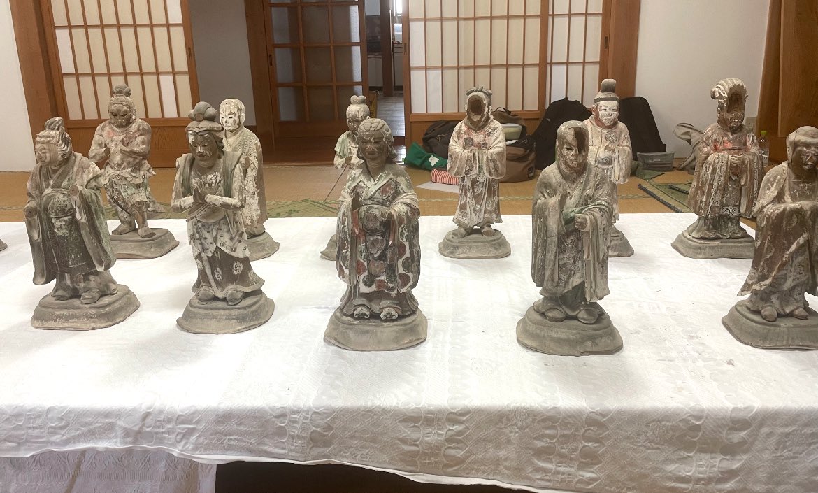 torioikannon's tweet photo. 【県重要文化財に指定！】当山の木造聖観音菩薩坐像および三十三応現身立像が福島県の重要文化財に指定されました。調査にご協力いただき、ご支援くださった皆様に感謝申し上げます。引き続き、行方不明6体の捜索、調査報告書の作成、修復事業に取り組んでまいりますので、よろしくお願いいたします。 https://t.co/534ykeO7xj