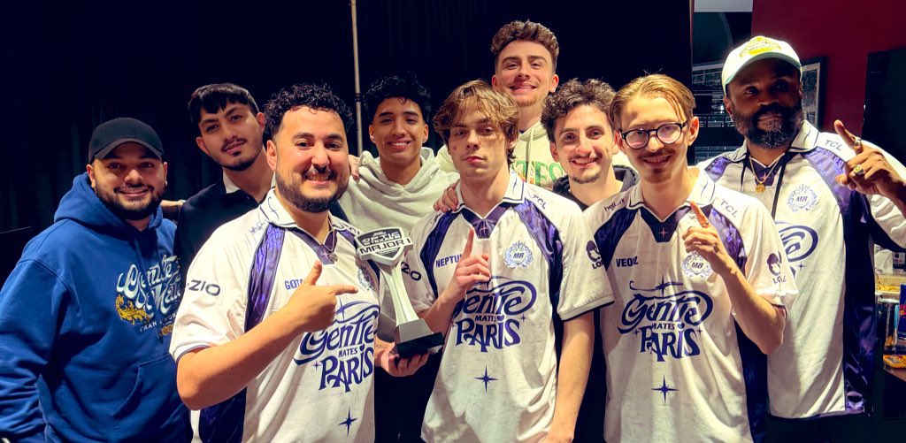 M8 LindiKos🇦🇱🇽🇰⭐️ tweet media