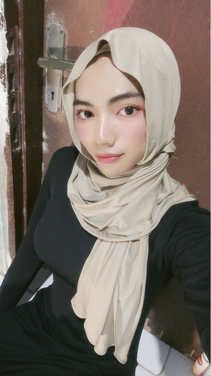 Cding pas puasa gini bikin batal gaa sih

#crossdresser #crossdressing #crossdress #cderindo #cderhijab