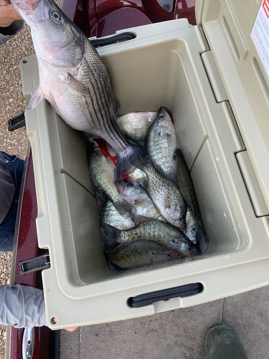 lance_hughey's tweet photo. Met this guy rigging from a yellow kayak about 10 years ago. We’ve been good friends ever since. Good catching up with Mike W. Barnett this afternoon.  
@BnMPoles 
#bnmpoles #picolures #outlawnets #crappie #fishing https://t.co/YMDvzI5mY7
