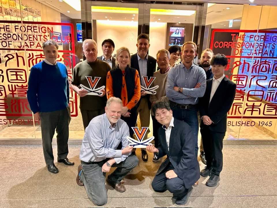 Caprarad's tweet photo. Hanging with the @UVA Club of Japan at the @fccjapan in Tokyo. https://t.co/eGU9j1cYhg
