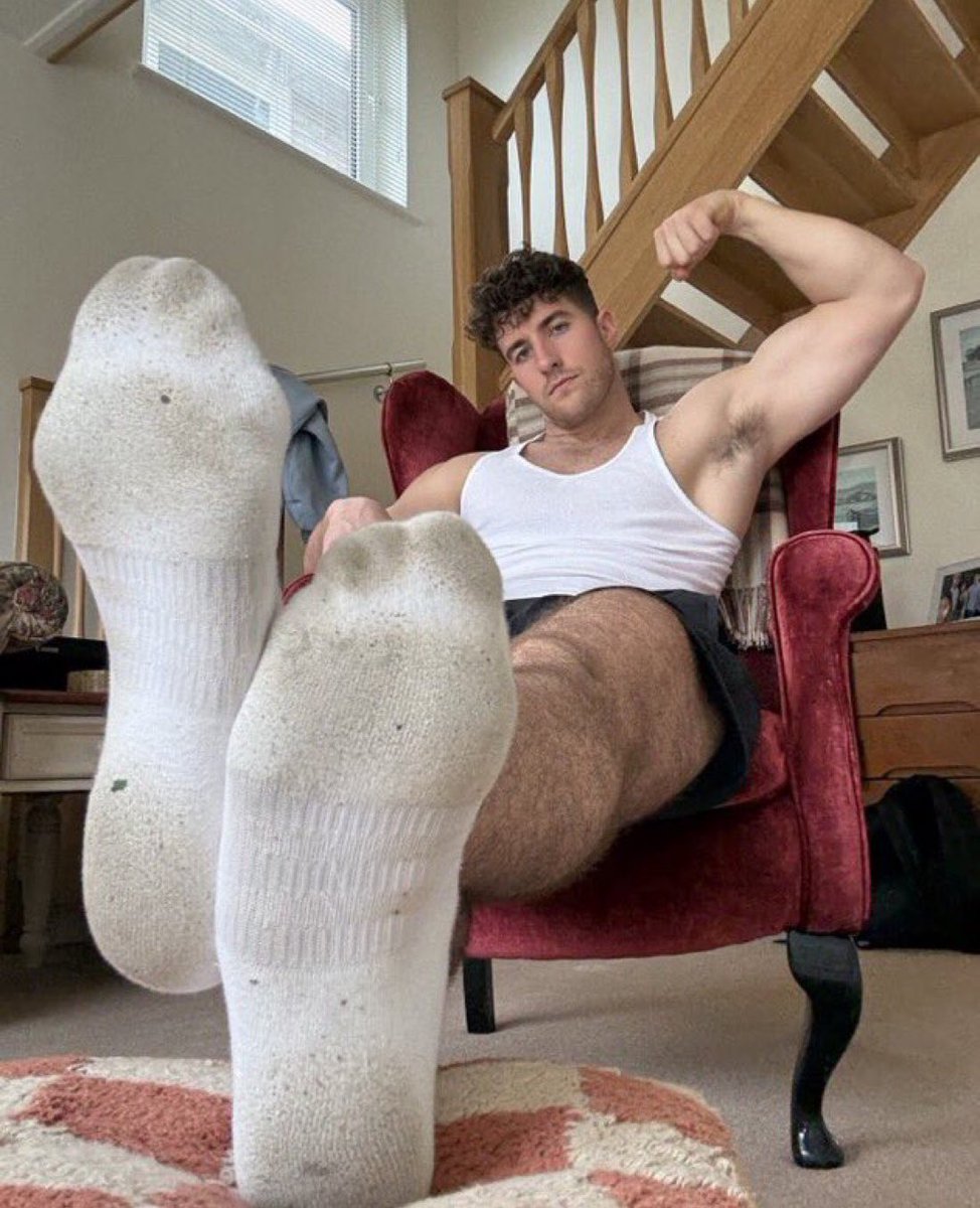 Foot Hubb tweet media