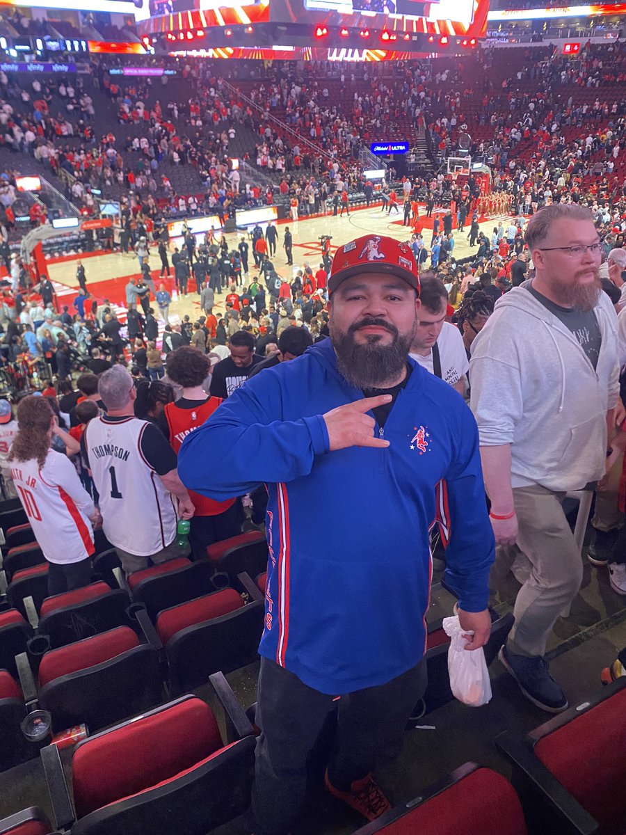 Ike franchise tweet media