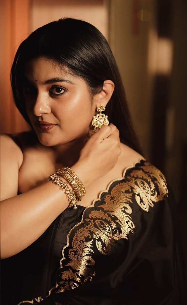 Raatri baga sukha paddaraa. Meeku a angle istam.