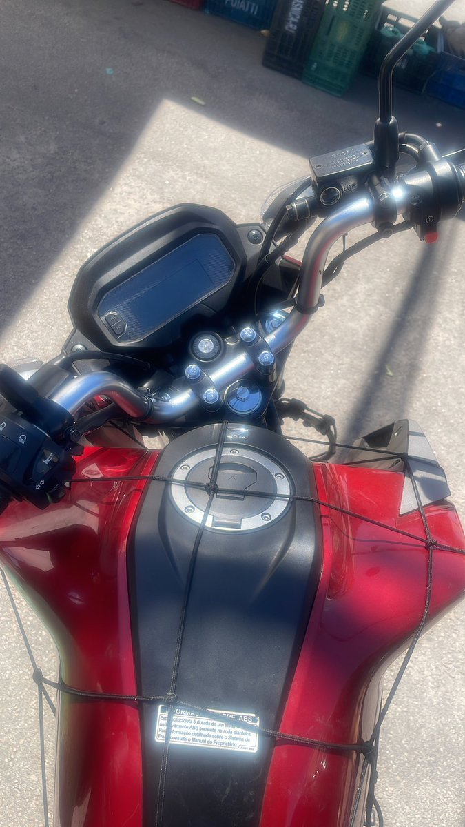 Meu cunhado acabou de ser assaltado com a minha moto de trabalho quem pode compartilhar e me ajudar até achar ficarei agradecida placa ttb5E30 
Só paguei 3 prestação 😭😭😭