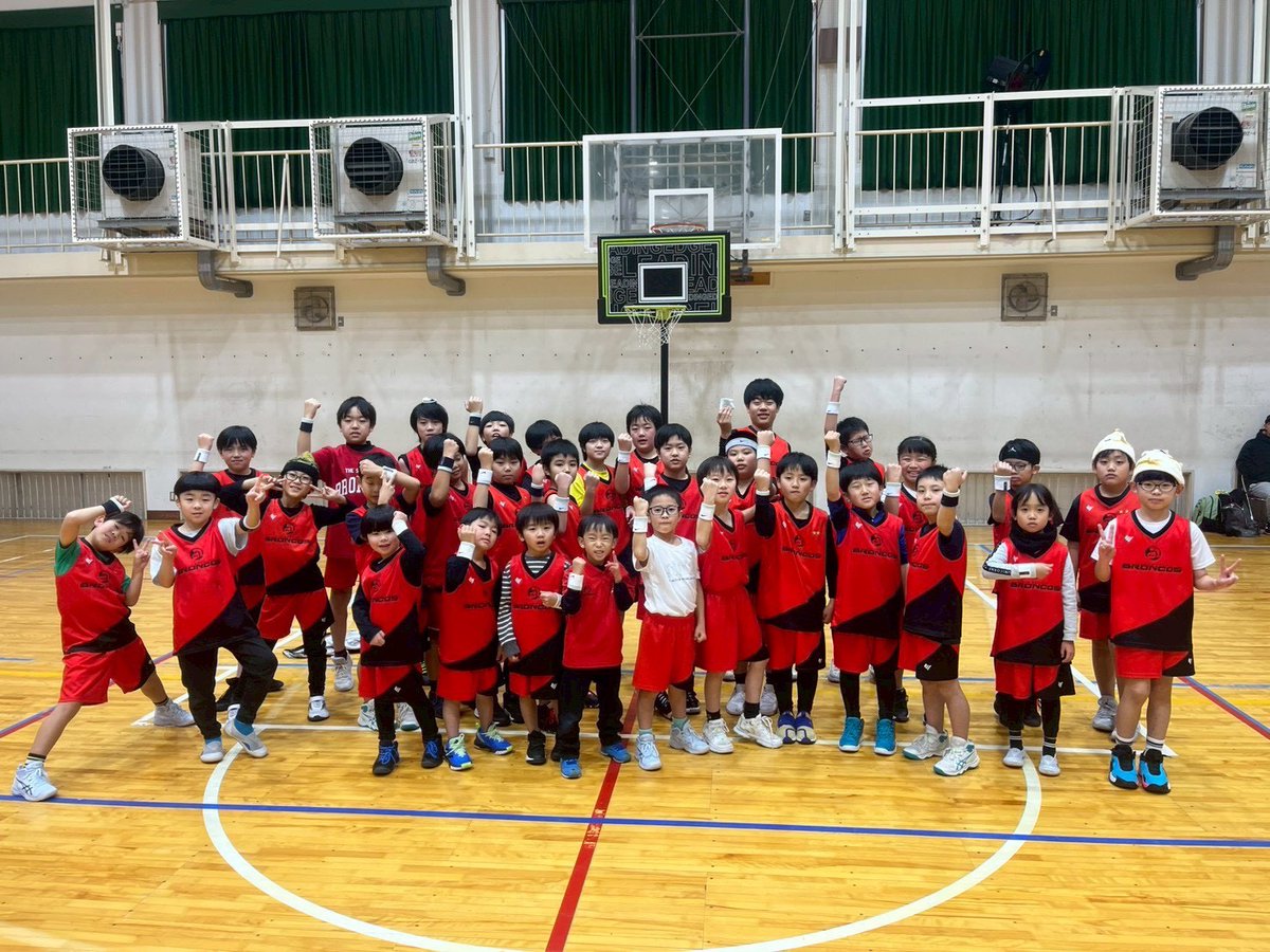 omiyaparksoccer's tweet photo. /
#バスケ にチャレンジしたいキミ集合🏀
\
#さいたまブロンコス(@saitamabroncos)
バスケットボールスクールが
3/20(金祝) #スポーツチャレンジ体験
#NACK5スタジアム大宮 に登場✨
“情熱” “生き抜く力” “変化と挑戦”
「#WILDPOWER」を体感しよう💪
イベント詳細は👇
https://t.co/guaf7D23Ii https://t.co/qAfDuMB1gk