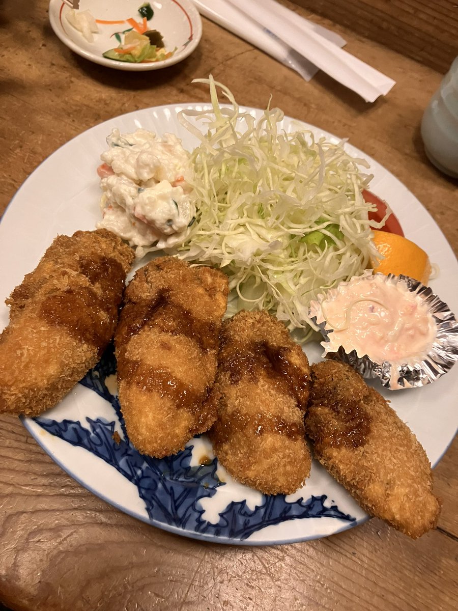 eWdGR6B8AO29111's tweet photo. 今日のランチは古町かき忠で
牡蠣フライ定食
大粒で美味い
これだけでお腹が満足 https://t.co/71ewCgjsJ9