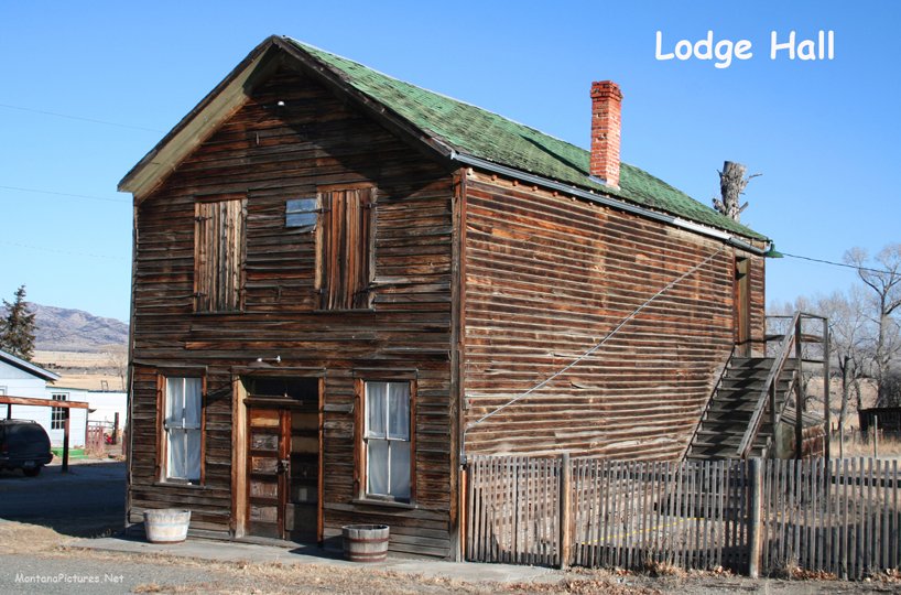 MontPicturesNet's tweet photo. Yippie! The Radersburg, Montana picture tour is now on-line. Radersburg was the birthplace of movie star Myrna Loy. Loy with William Powell starred in the comedy mystery film series “Thin Man” (1934-1944)
https://t.co/7DOTUrafcF https://t.co/ZfAk4klCCJ