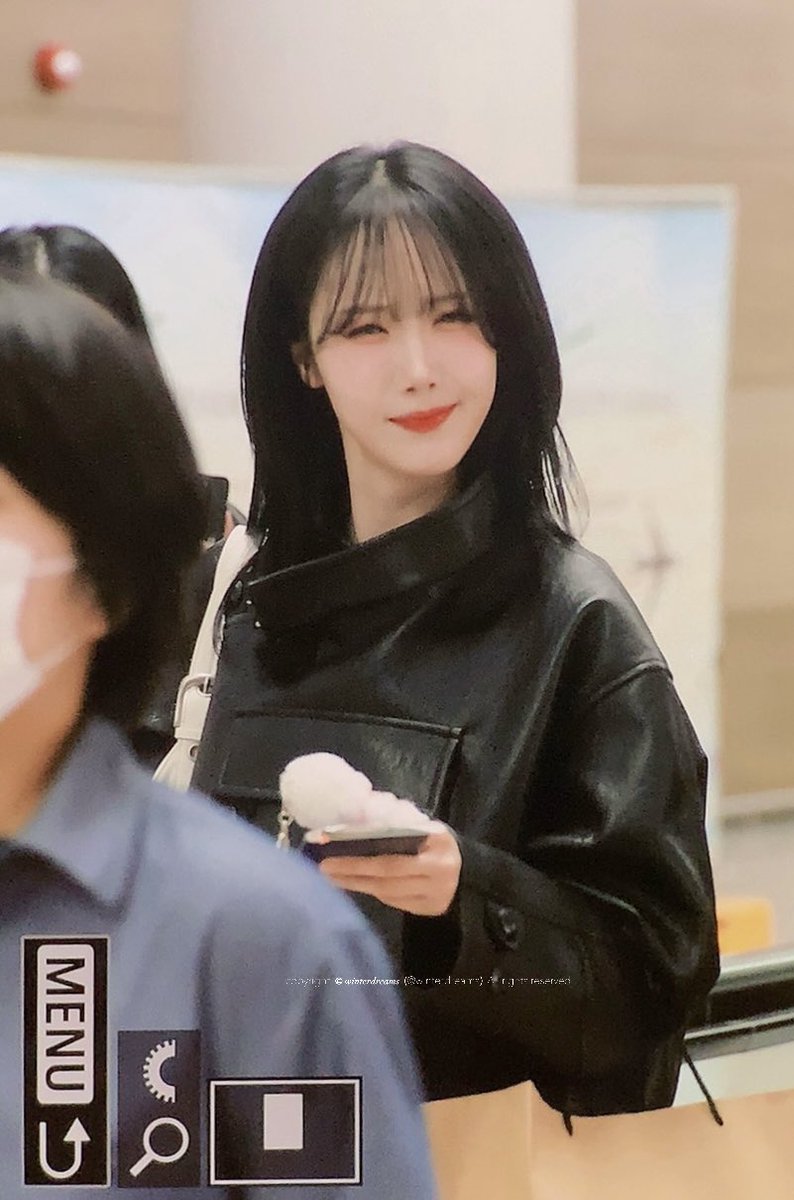 winterdreams's tweet image. 260314 오래만ㅋ #신비 #SINB #VIVIZ #비비지