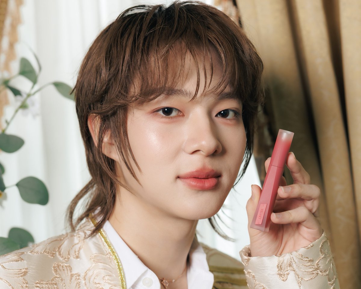 3ceth_official's tweet photo. @CwrNew 👑💋 3CE x NuNew Kiss The Day My Prince Wrap Up 👑
#NuNewx3CEKissTheDay #3CELIP #3CETH #NuNew #Nananu https://t.co/DZiDROHMmq