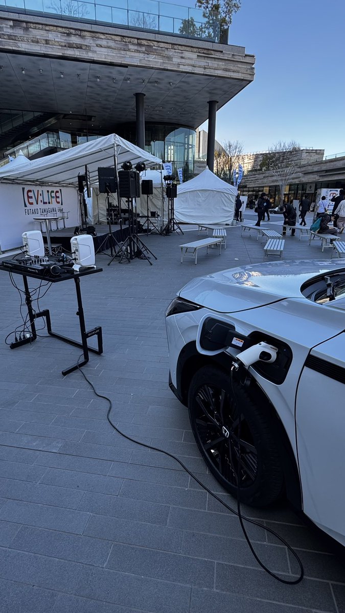 ev_gohan's tweet image. インサイトのV2LでDJプレイ
#evlife
#honda