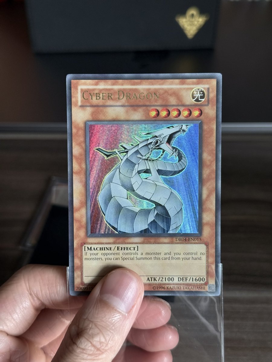 空卡店 tweet media