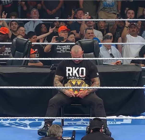 Jay 𖤐 tweet media