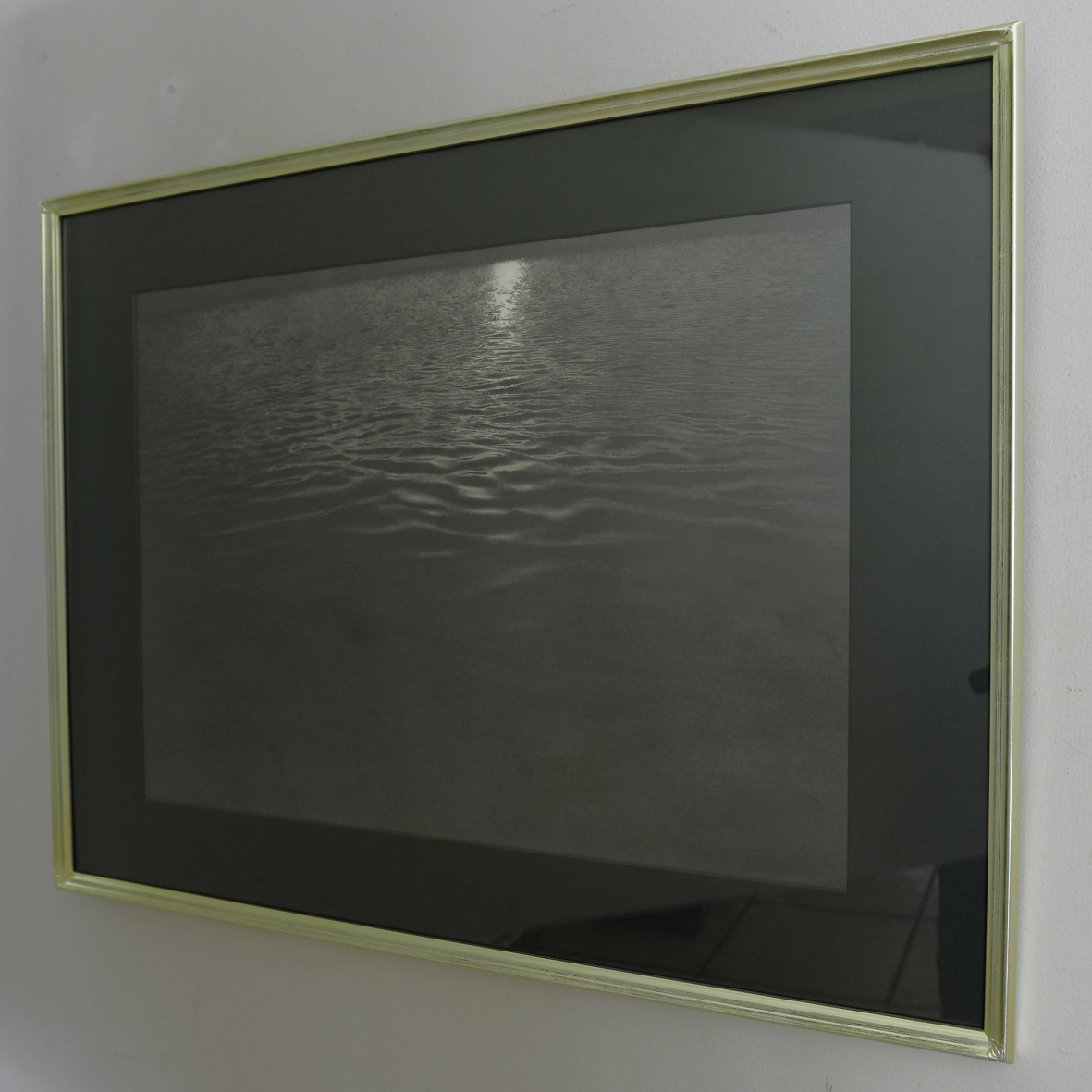 Unazuki_SELENE's tweet photo. ちなみに講師 谷英志先生の作品です
Title : 浮かぶ瀬（うかぶせ）/ floating rapids
Technique : 紙に鉛筆 / pencil on paper
Size : H395×W557mm
Year : 2025-2026年 https://t.co/A0ba7jDUlI