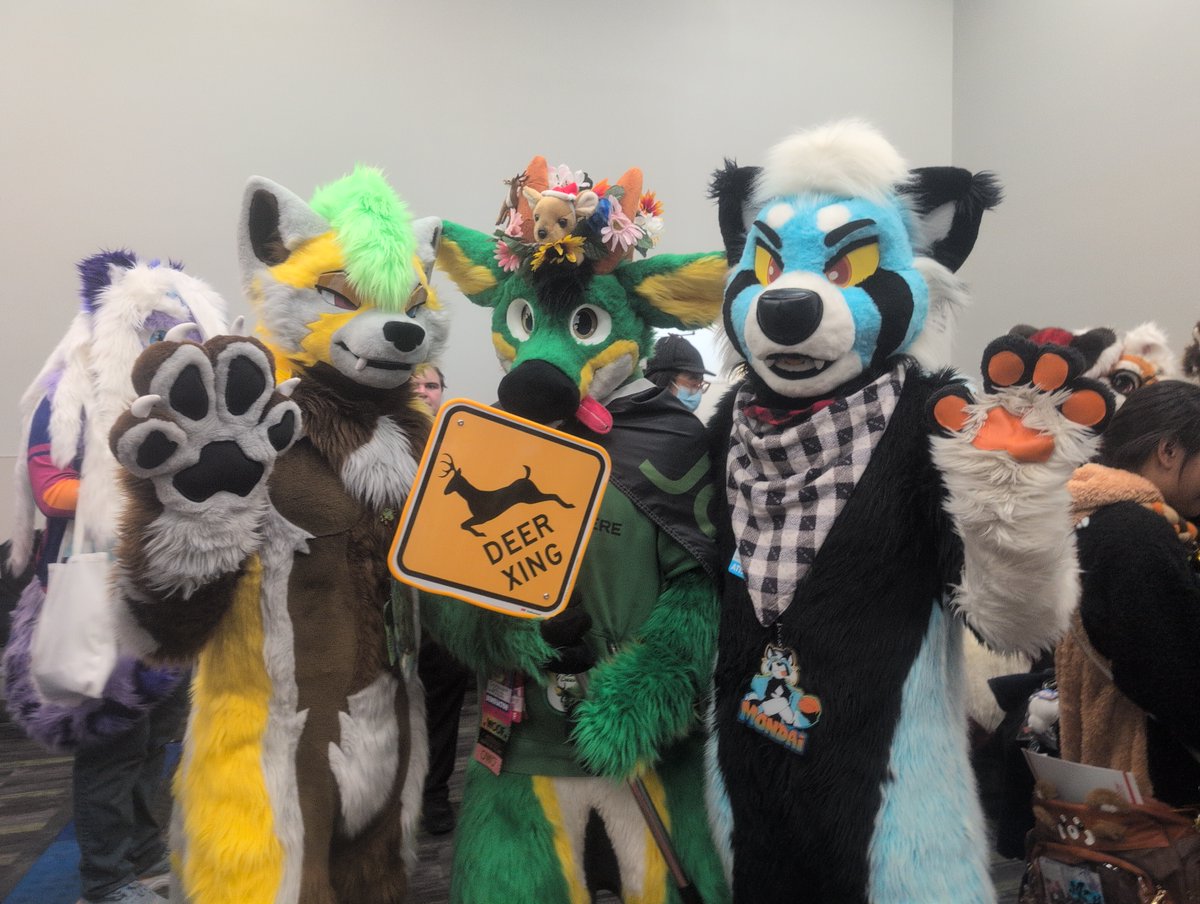 John, King of Deer and Tractors 🔜 TFF, FWA, AC tweet media