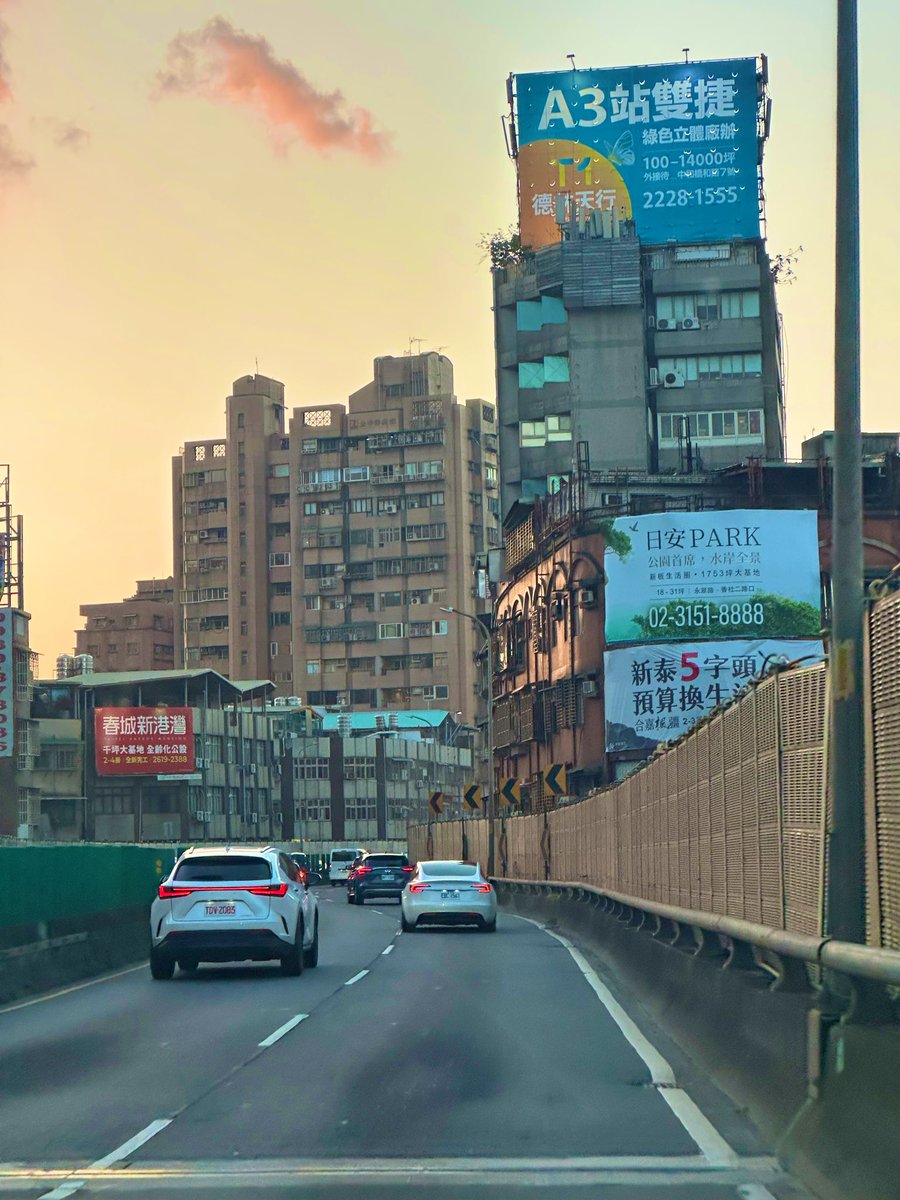 XL Middleton tweet media