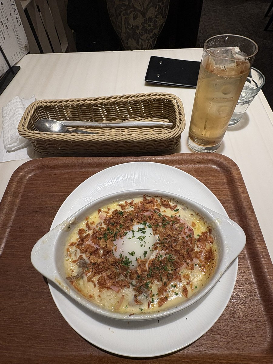 makihula's tweet photo. 伊丹空港内でランチタイム

#parkhyungsik https://t.co/VTVT9sEqb2