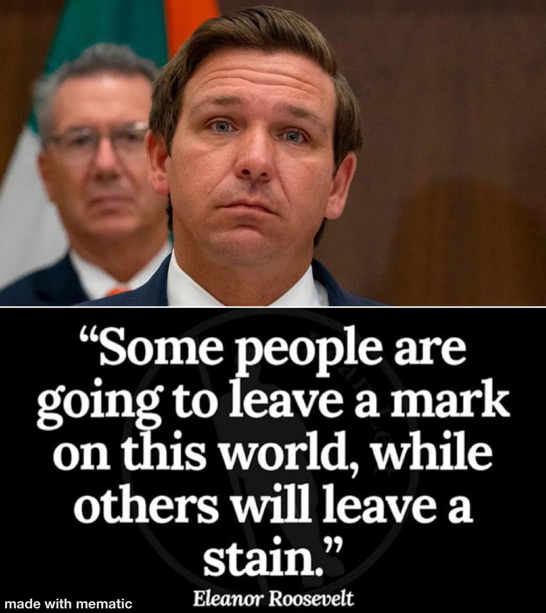 stantherunner's tweet photo. @Suzierizzo1 @DeeDeepro @GovRonDeSantis
#RonDeFascist
#RonDeRacist
#StainOnHumanity https://t.co/euVjGJAfFw