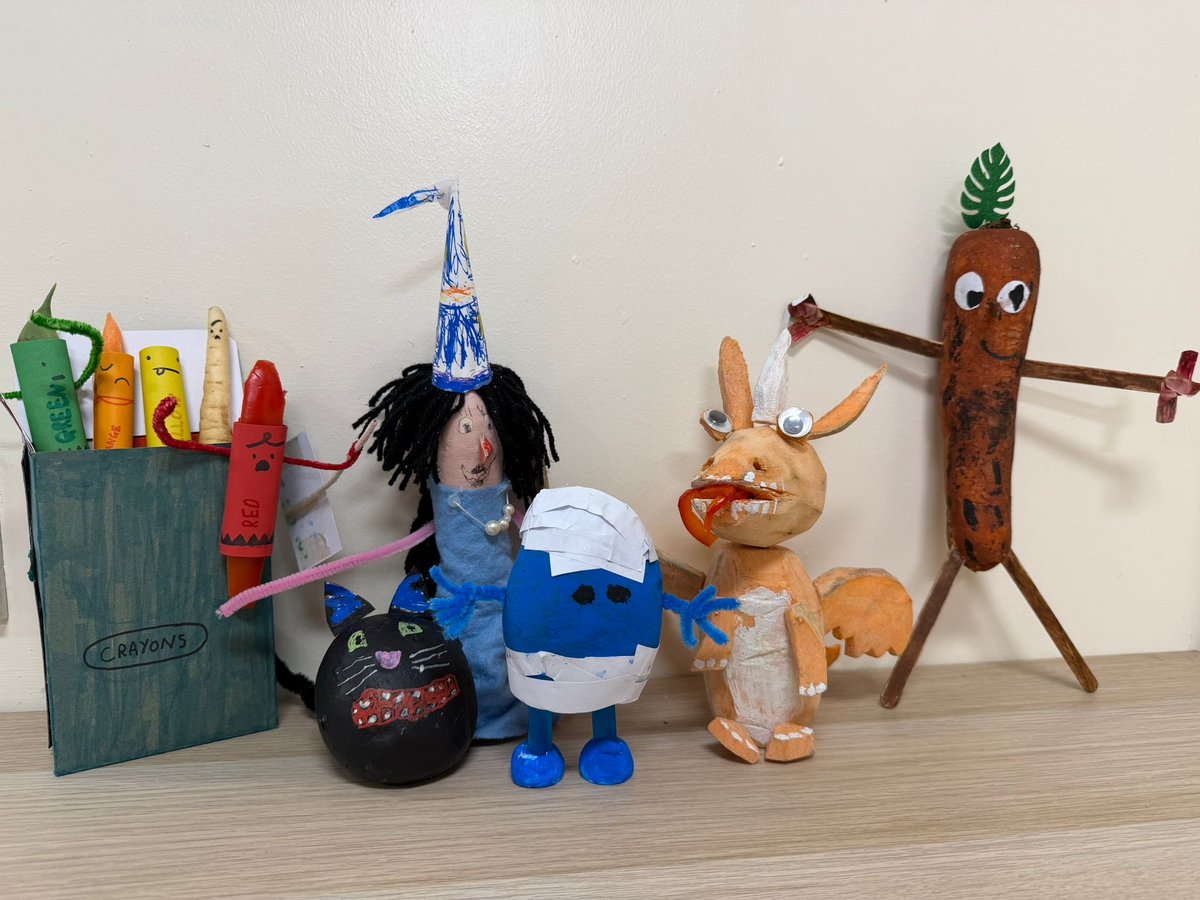 We saw some excellent entries to our ‘vegetable’ World Book Day competition! These are our well earned winners - enjoy your Book Fair vouchers! 📚 🥕 🥔